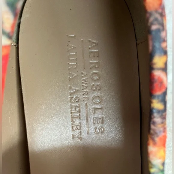 Laura Ashley Aerosols Aware chunky lug sole loafers 70s 80s Y2K floral sz 7 NWOB - Picture 3 of 6